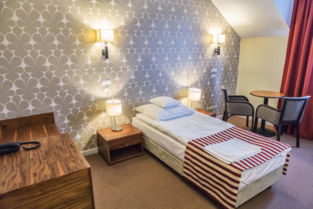 Hotel Lord Κρόσνο Εξωτερικό φωτογραφία
