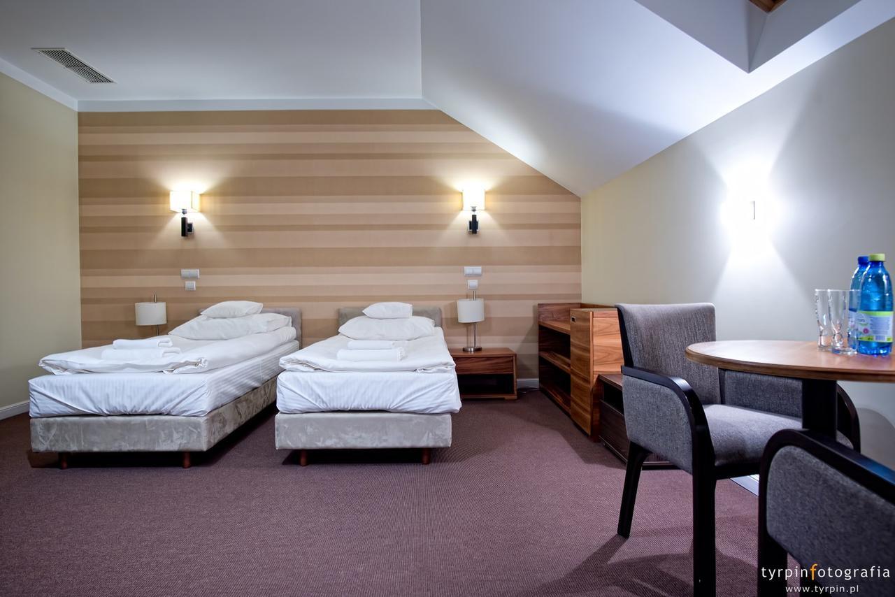 Hotel Lord Κρόσνο Εξωτερικό φωτογραφία