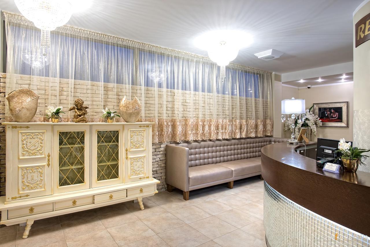 Hotel Lord Κρόσνο Εξωτερικό φωτογραφία